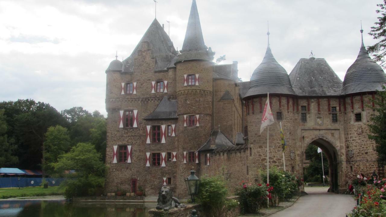 Eifel-Landhaus Ferienwohnungen "Em Gardestueffje" Mechernich Exteriör bild